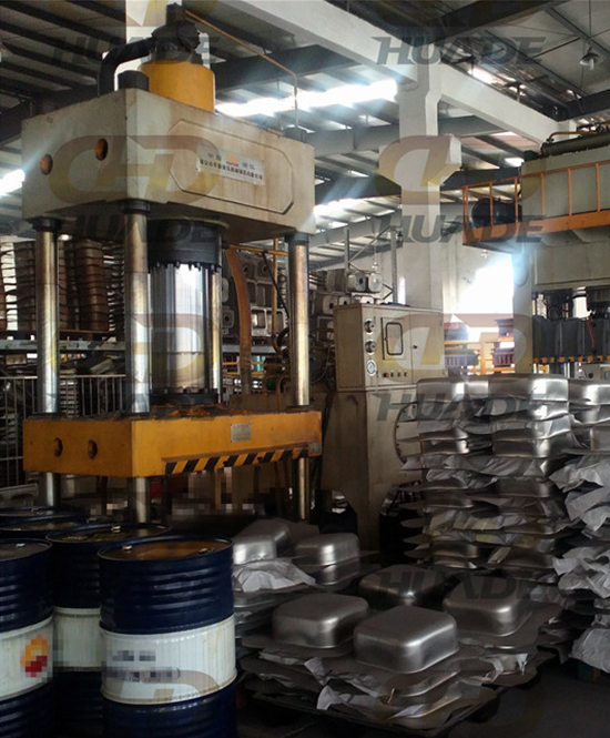 HDY不鏽(xiu)鋼水槽拉(la)伸(shen)機(ji)